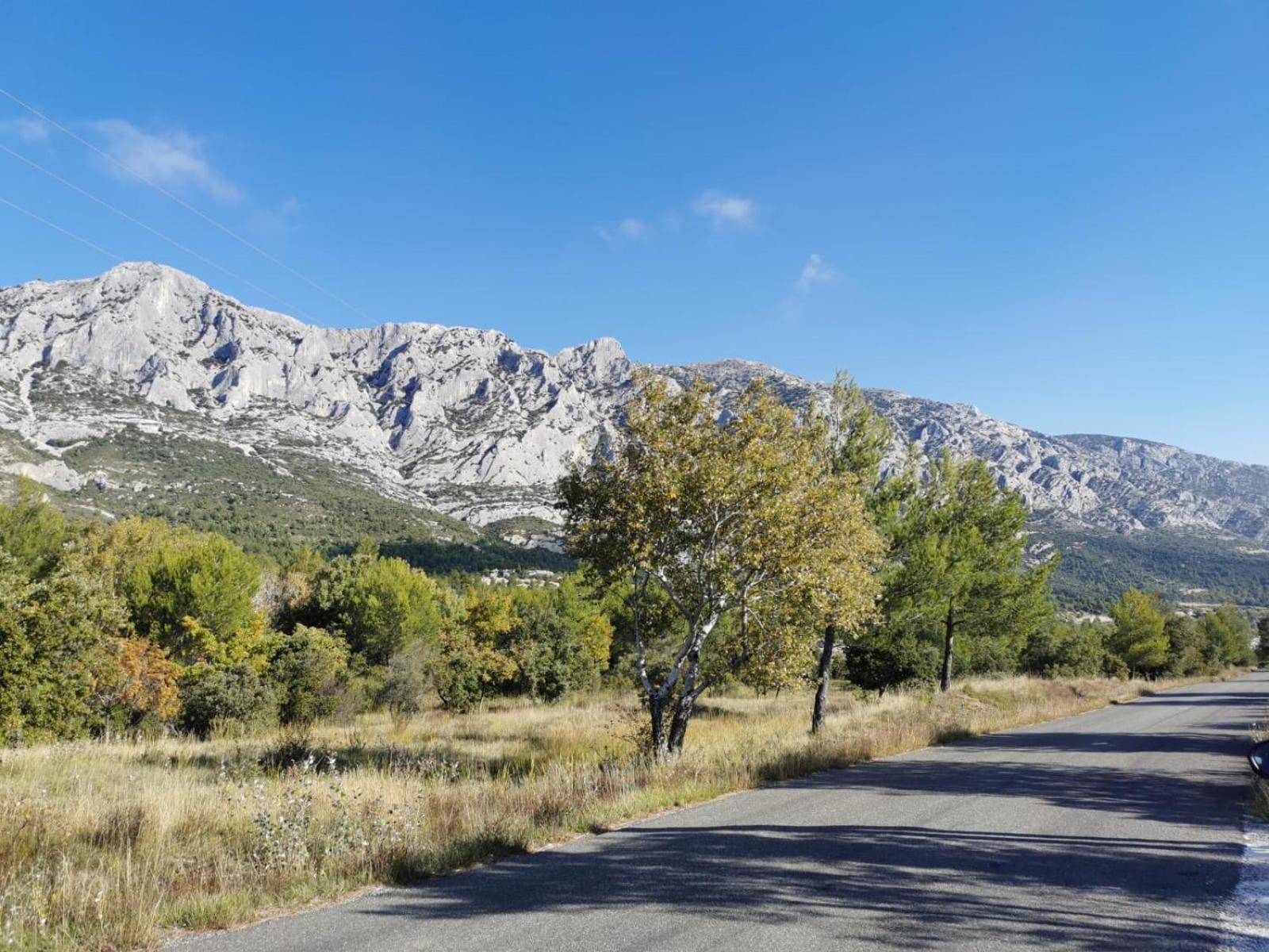 Studio Nuitee En Provence 2 Éguilles Exteriér fotografie